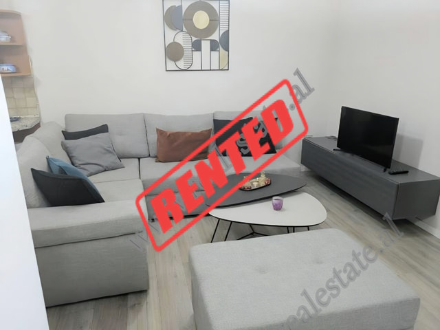 Apartament 2+1 me qira ne Bulevardin Bajram Curri perballe Ish Ekspozites&nbsp;ne Tirane.
Poziciono